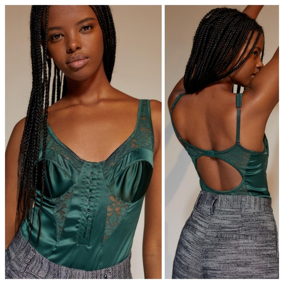 Urban Outfitters Out From Under Billie Bodysuit - Picture 3 of 7